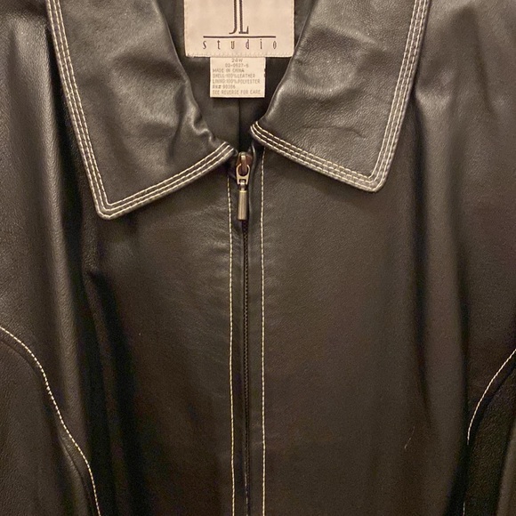 JL Studio - Picture 7 of 13